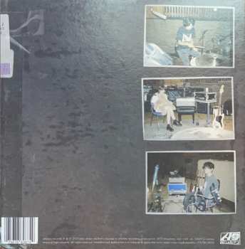 SP julie: Pg​.​4 A Picture Of Three Hedges​/​Through Your Window PIC