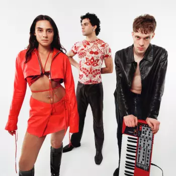 Kev Koko: No Es Amor