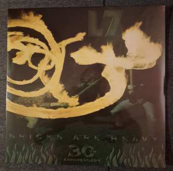 LP L7: Bricks Are Heavy LTD