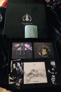 3CD/Doos Various: 1990 - 2020 The Anniversary Box LTD | NUM