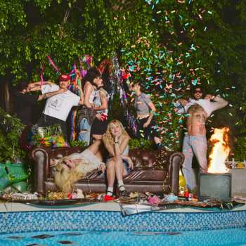 Album Lambrini Girls: Who Let the Dogs Out