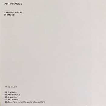 CD LE SSERAFIM: Antifragile