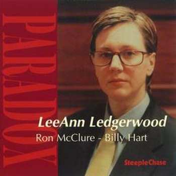 Album LeeAnn Ledgerwood: Paradox