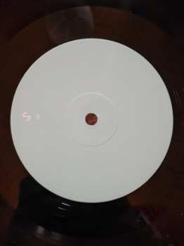 LP León Larregui: Solstis 