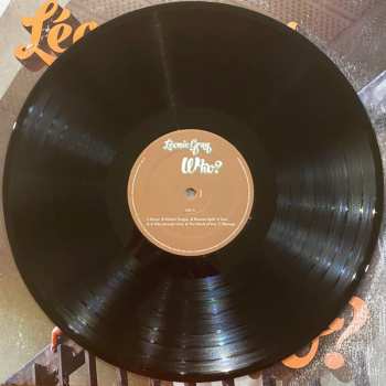 LP Léonie Gray: Who?