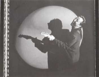 CD Lloyd Jones: Love Gotcha