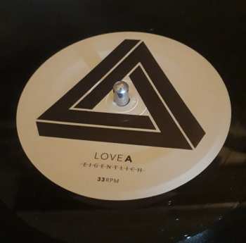 LP Love A: Eigentlich