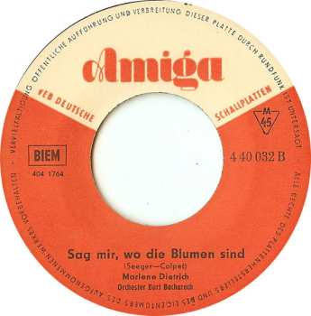 SP Marlene Dietrich: Die Antwort Weiß Ganz Allein Der Wind / Sag Mir, Wo Die Blumen Sind