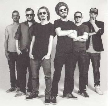 CD Medial Banana: Rockin' It