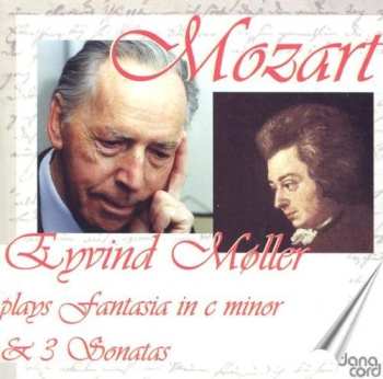Album Wolfgang Amadeus Mozart: Fantasia In C-minor & 3 Sonatas