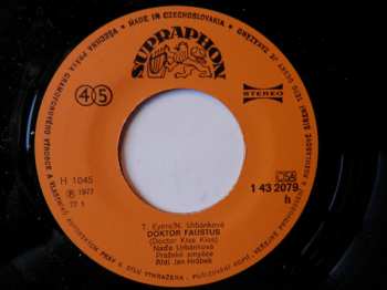 SP Naďa Urbánková: Doktor Faustus • Hvězdy Nechám Spát