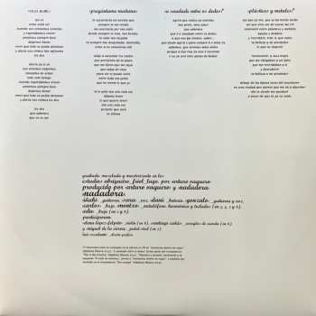 LP Nadadora: Aventuras Dentro De Cajas