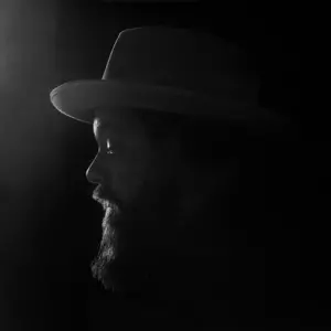Nathaniel Rateliff And The Night Sweats: Tearing At The Seams