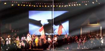 2LP/2CD/DVD/Doos/Blu-ray Neil Young & Crazy Horse: Return To Greendale DLX | NUM | LTD