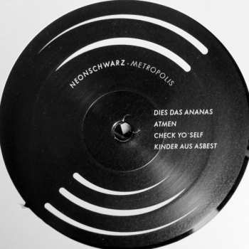 2LP Neonschwarz: Metropolis