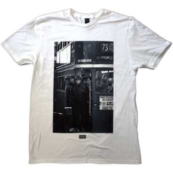 Merch Oasis: T-shirt London Bus Photo