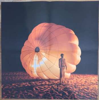 LP Petit Biscuit: Parachute