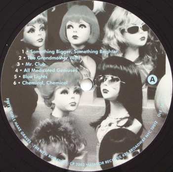 LP Pretty Girls Make Graves: The New Romance LTD | CLR
