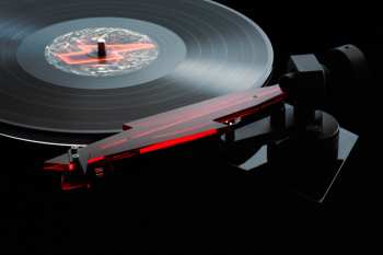 Audiotechnica Pro-ject AC/DC TURNTABLE