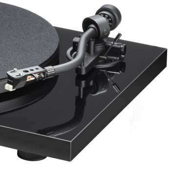 Audiotechnica Pro-Ject Debut S PHONO HG + Sumiko Rainier