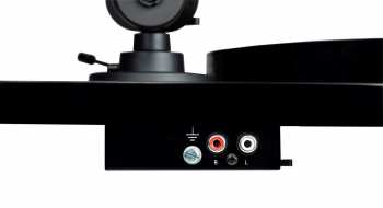 Audiotechnica Pro-Ject E1 PHONO + OM5e