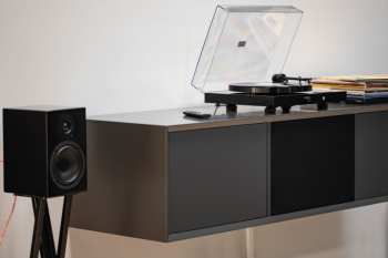 Audiotechnica Pro-ject Jukebox E1 + Om5e Piano