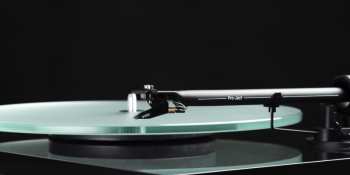 Audiotechnica Pro-ject T1 Evo + Om10 - Piano černá