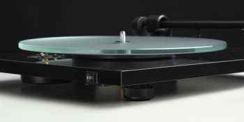 Audiotechnica Pro-ject T1 Evo + Om10 - Piano černá