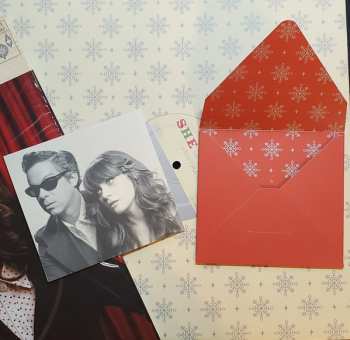 LP She & Him: A Very She & Him Christmas  CLR | LTD