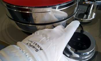 Audiotechnica Simply Analog - Microfiber Premium Gloves
