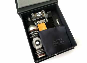 Audiotechnica Simply Analog - Vinyl Record Cleaning Box Set Wood