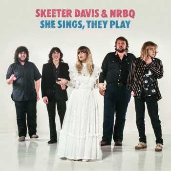 LP Skeeter Davis: She Sings, They Play