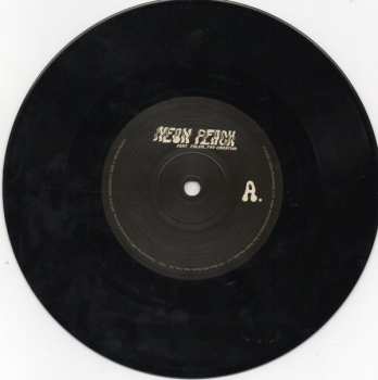 SP Snoh Aalegra: Neon Peach