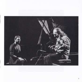 CD Σωκράτης Σινόπουλος: Topos