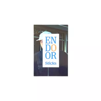 Sticks: En Door