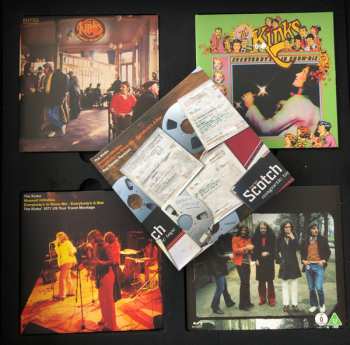 6LP/4CD/Doos/Blu-ray The Kinks: Muswell Hillbillies & Everybody's In Showbiz - Everybody's A Star DLX | CLR