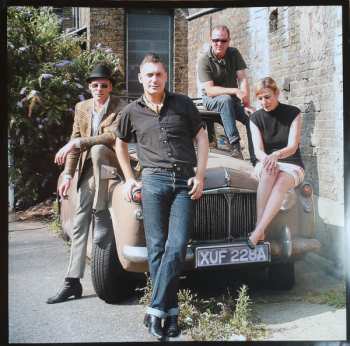 LP The Masonics: Outside Looking In LTD | NUM