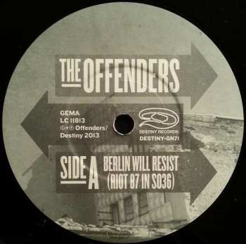 SP The Offenders: Berlin Will Resist (Riot 87 In SO36) LTD