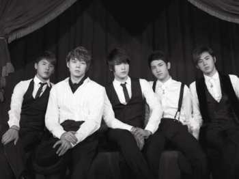 2CD/DVD Tohoshinki: The Secret Code