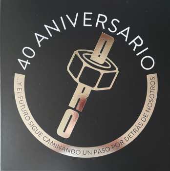 4LP/4CD/Doos Various: DRO 40 Aniversario - ...Y El Futuro Sigue Caminando Un Paso Por Detrás De Nosotros DLX | LTD