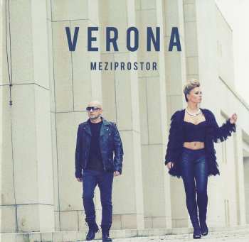 CD Verona: Meziprostor