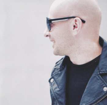CD Verona: Meziprostor