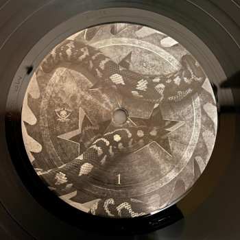 LP Whitechapel: Mark Of The Blade